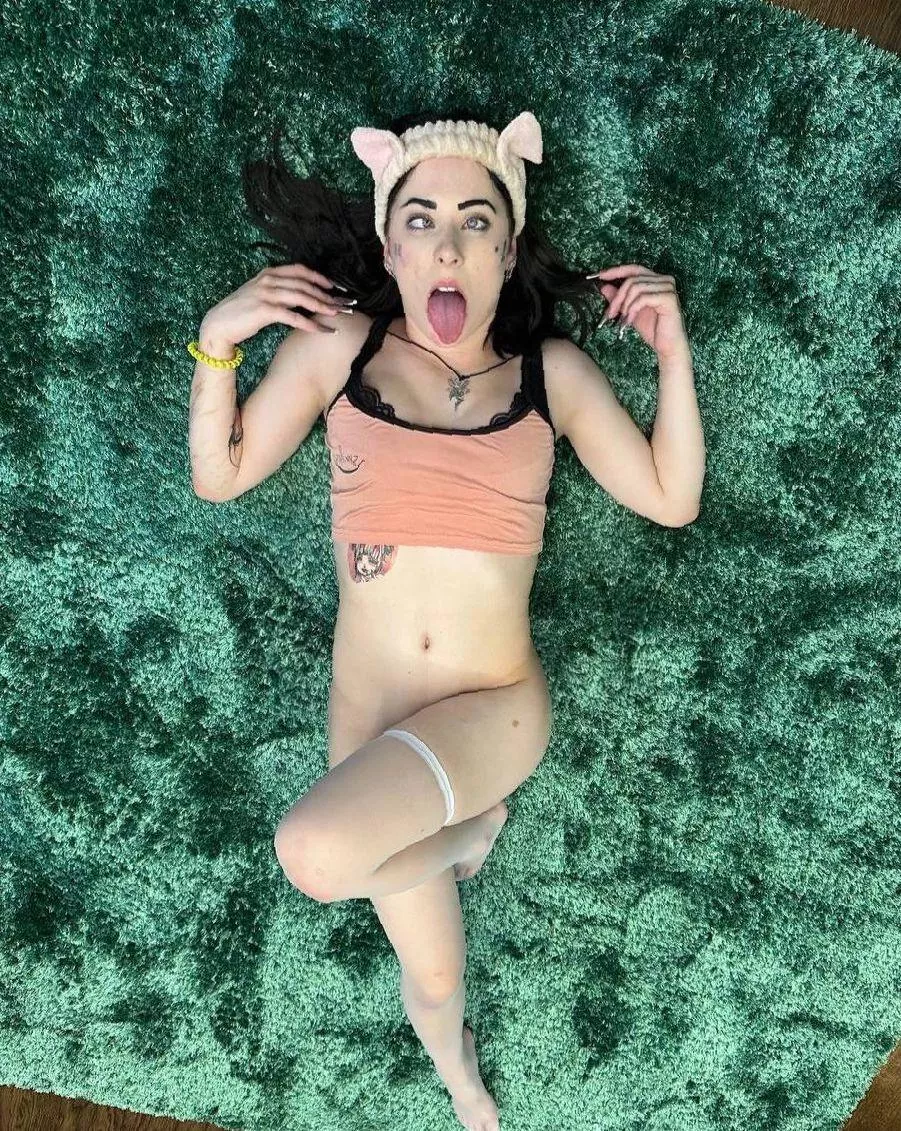 Fill me with cum posted by plushsesam