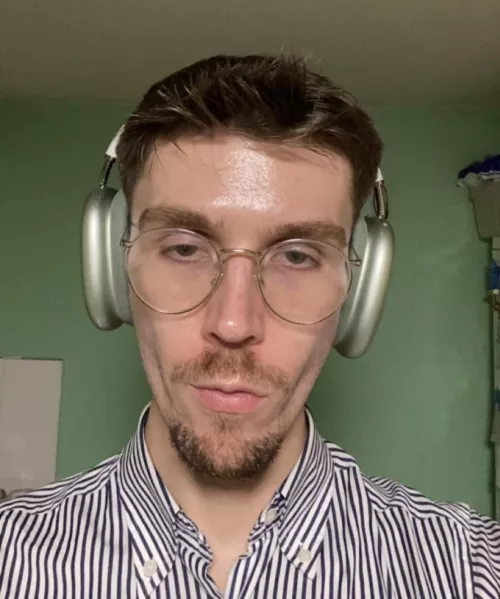 I’m sleepy 😴 by DylanKii94