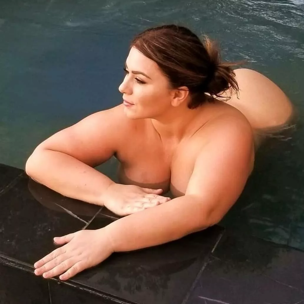 London Andrews posted by evenflow_2991