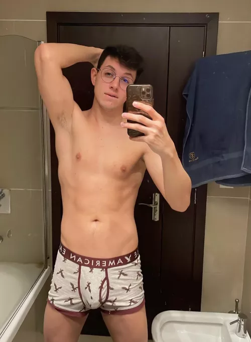 Thoughts? 😏 by AndyReidd