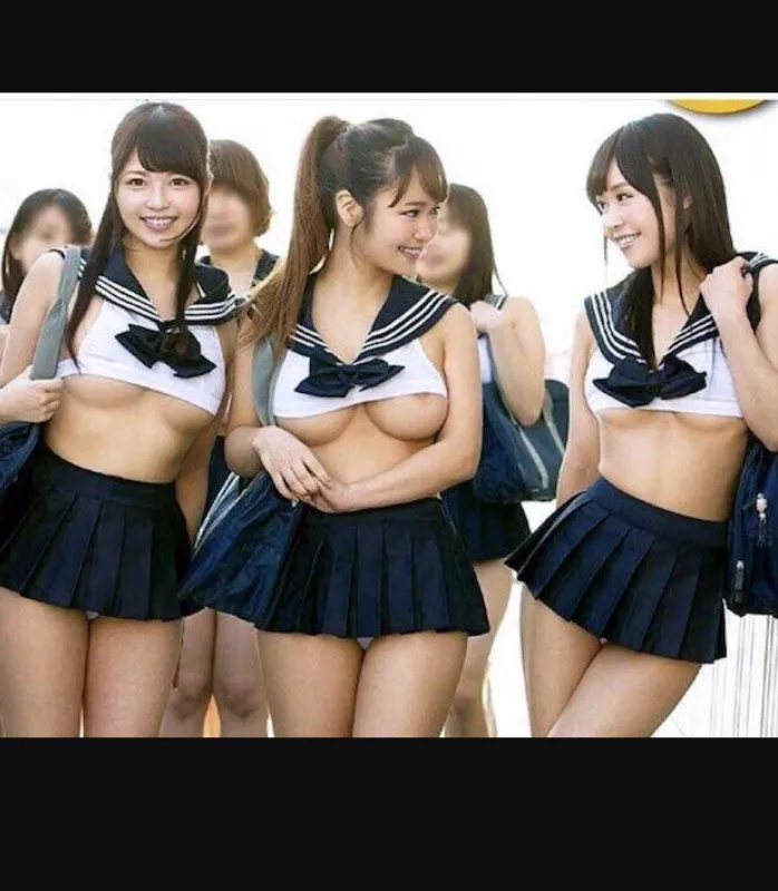 Under boobs posted by Chaturbater1