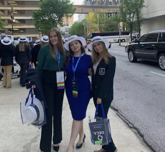 Well dressed by Responsible_Soil74