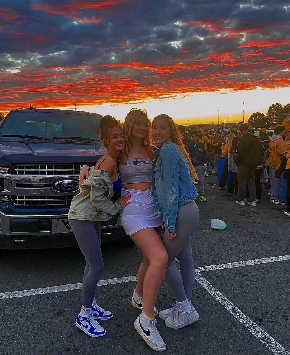 WVU Girls posted by chatforfun69