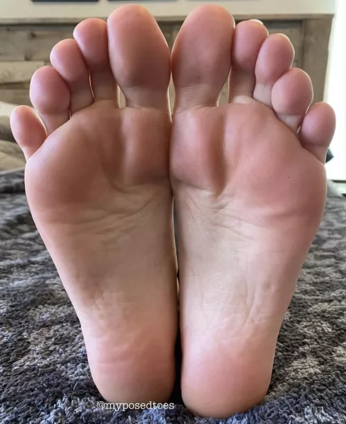You walk into the room and see my soles ready for you, what’s your next move? by myposedtoes