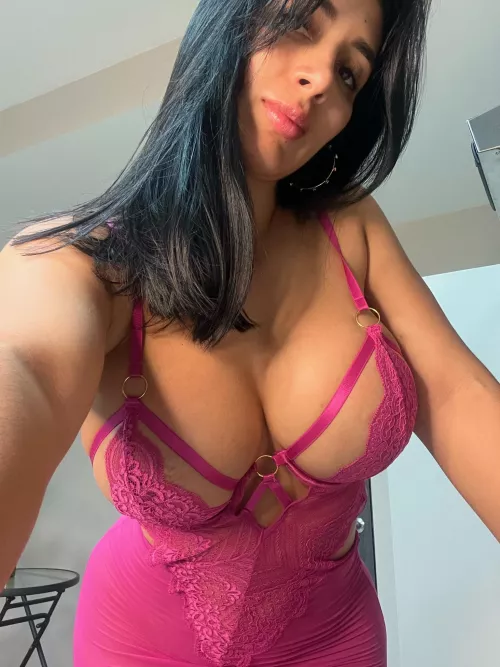 Are you into colombianas? by CutieNadia01