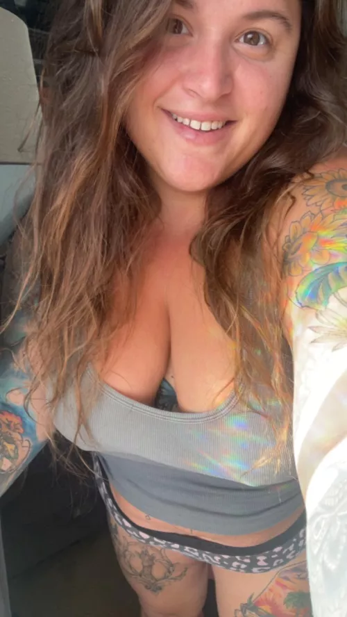 cum give these tatted bbw curves some attention! by handful_heather420
