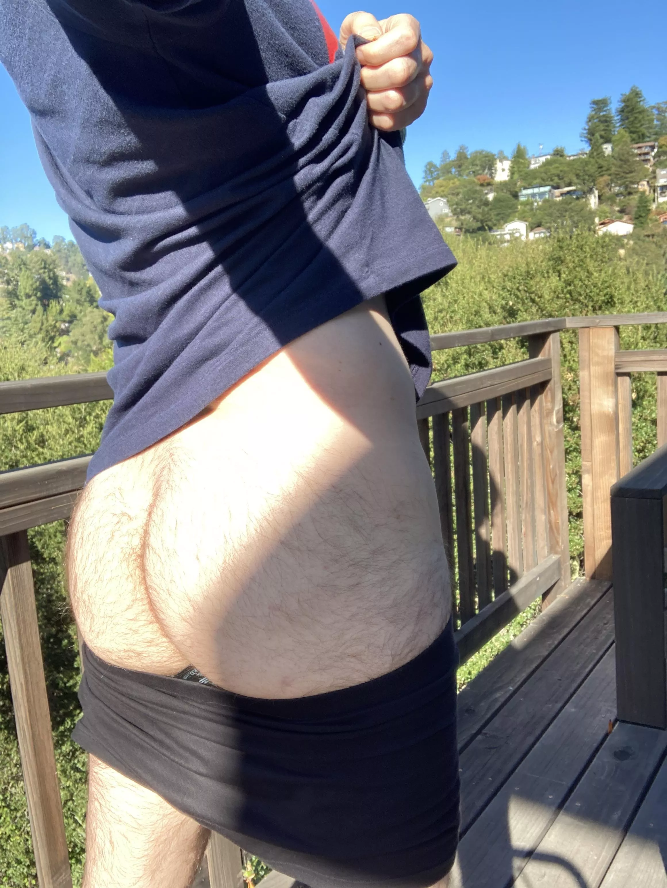 Enjoying the sun in California posted by finebotherme