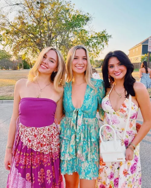 Girls day out by BingB0ngBoi