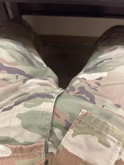 Horny af at work today 😭 -Hawai’i by theman6615