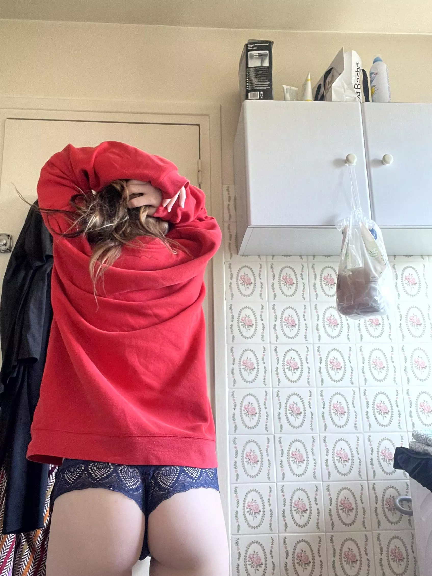 I'll make sure that you'll be satisfied with my presence posted by Margot_VG