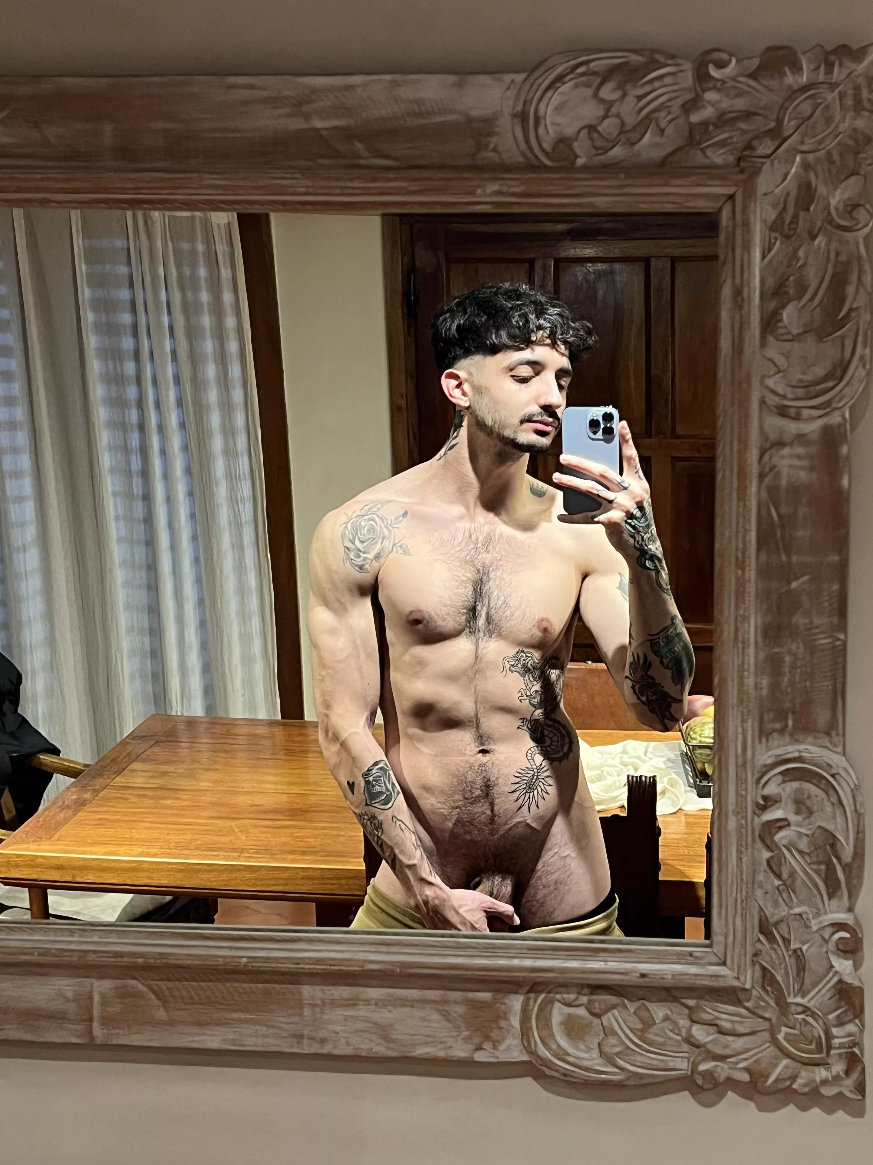 in the mood to show off and send nudes posted by fffffrancis