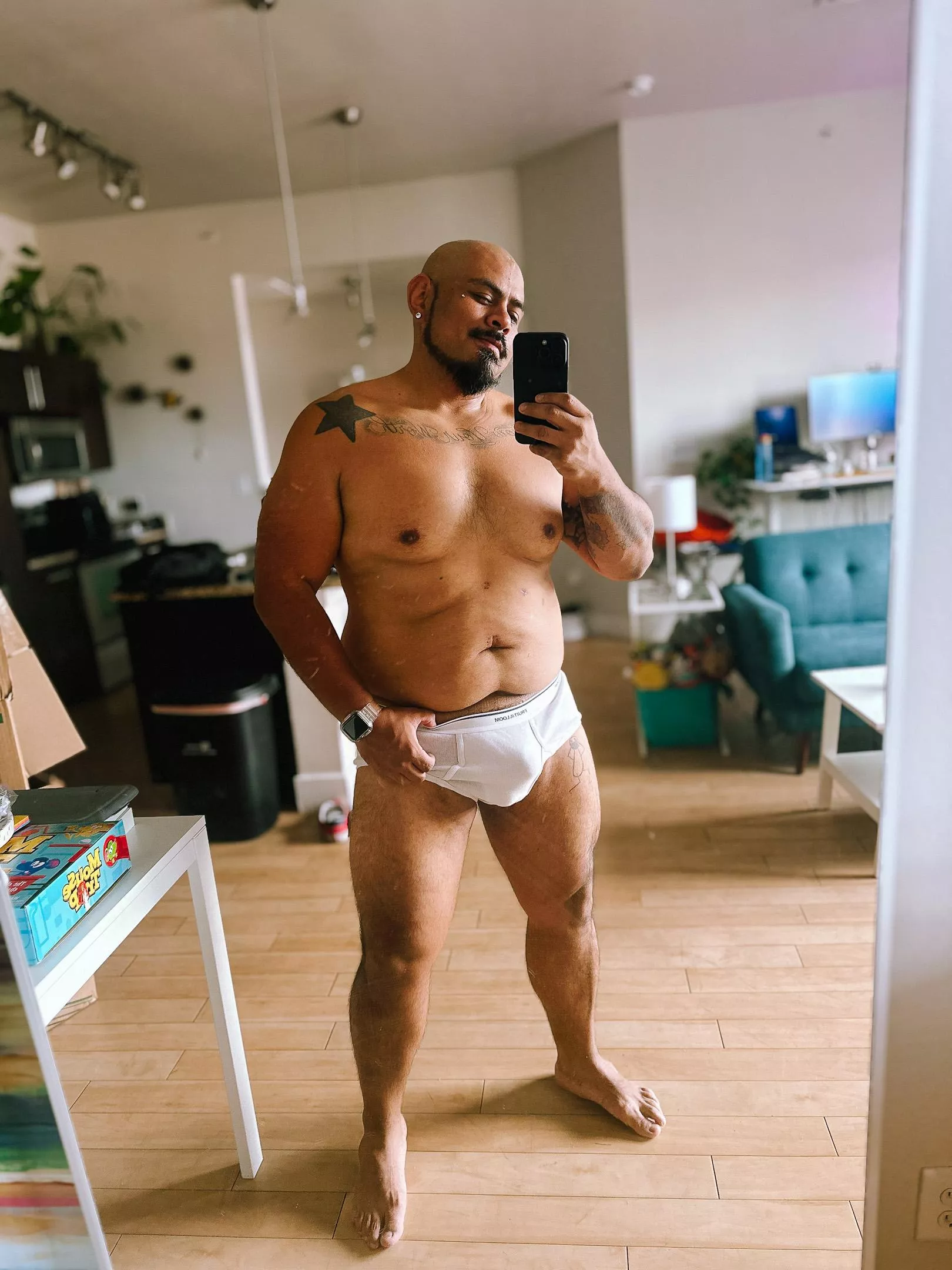 just a chubby dude rocking whitey tighties posted by buzz_x9