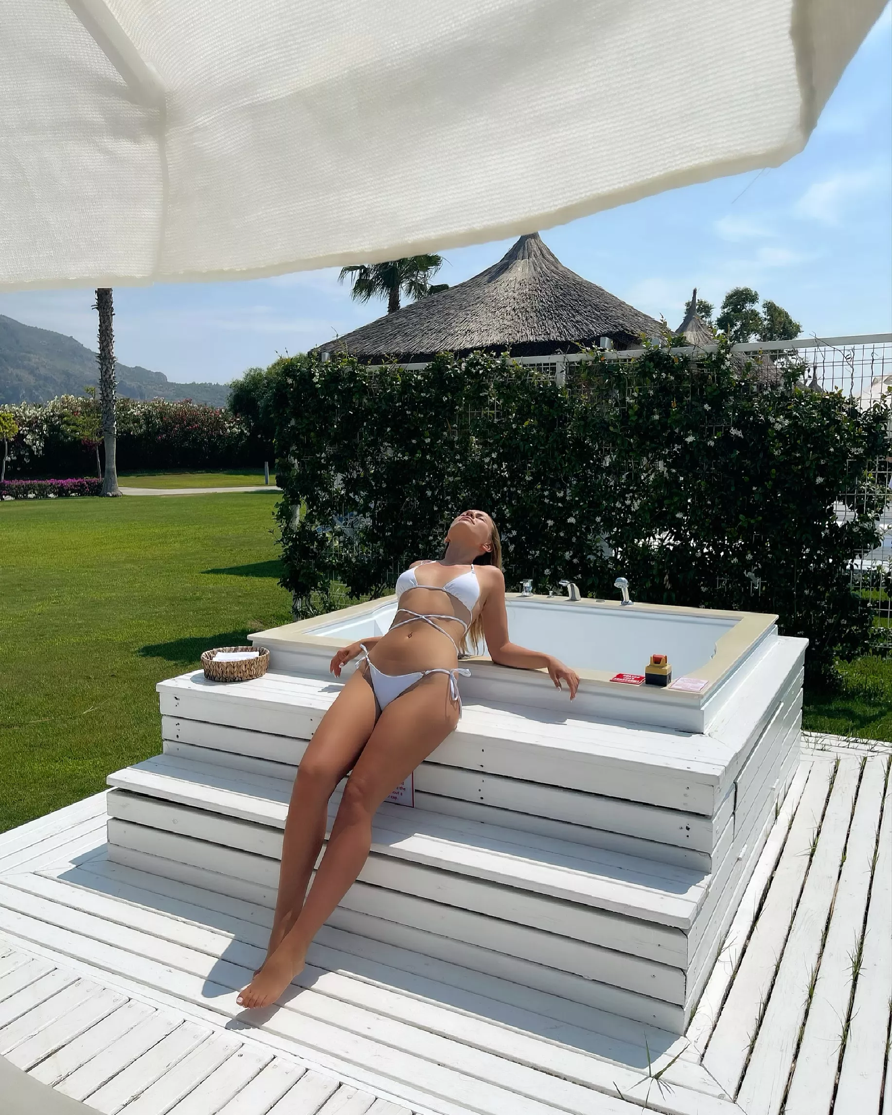 My legs on a weekend posted by shortattach