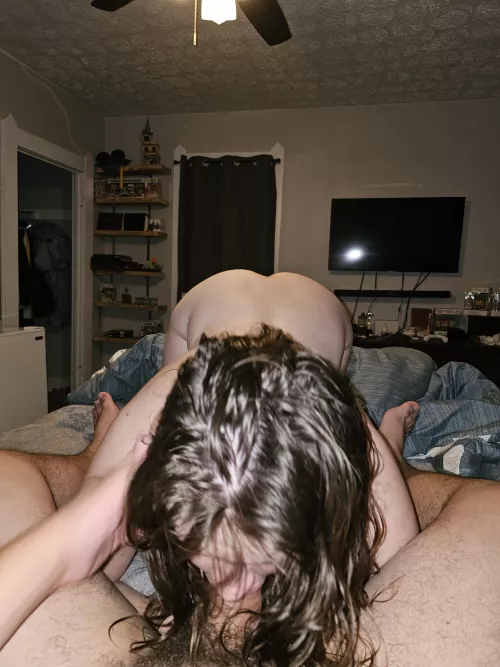 She's always down to give head, just need someone behind her now. [MF] by bleedingpoppies