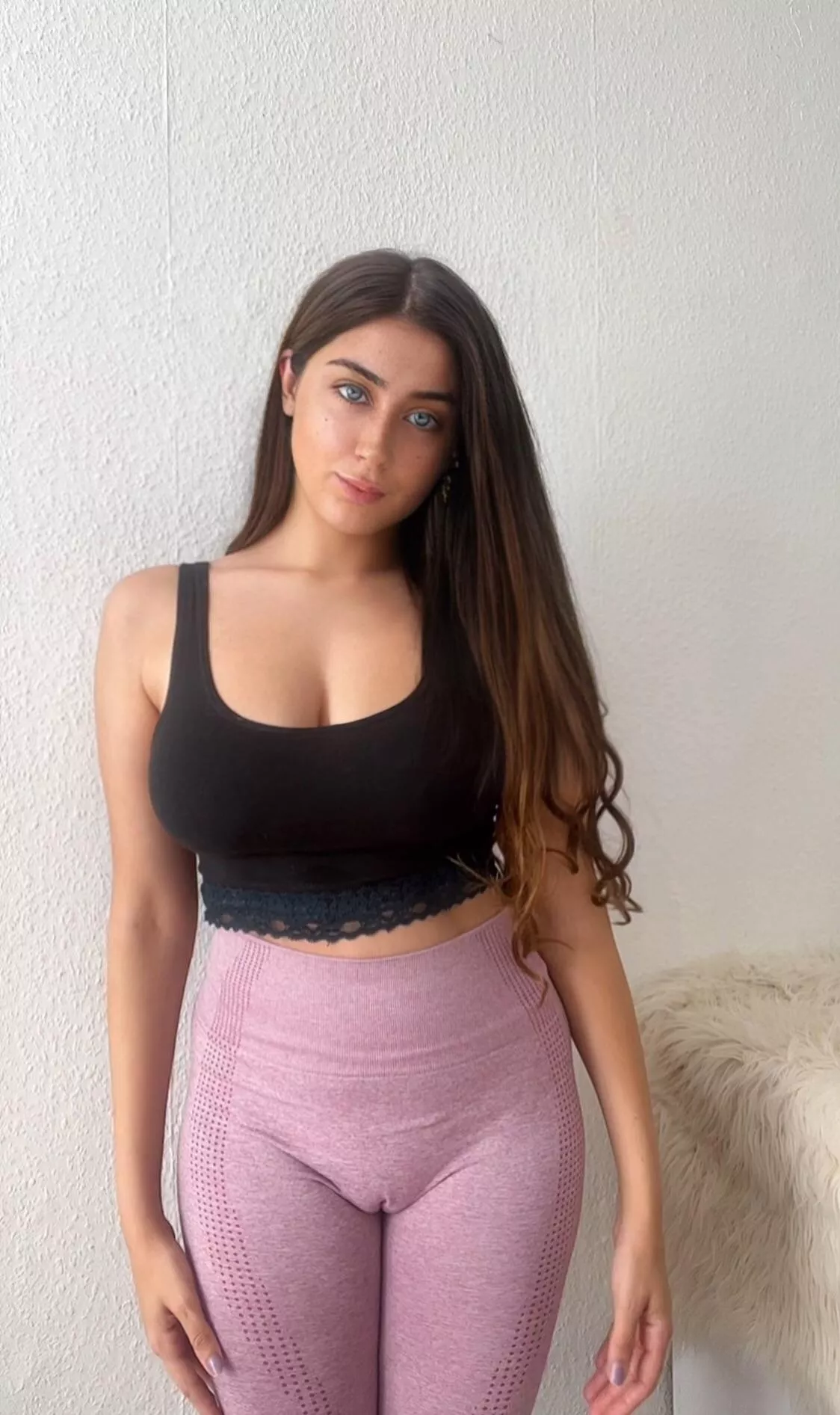 sometimes you can be fully clothed but make people stare left and right posted by chikitalyana