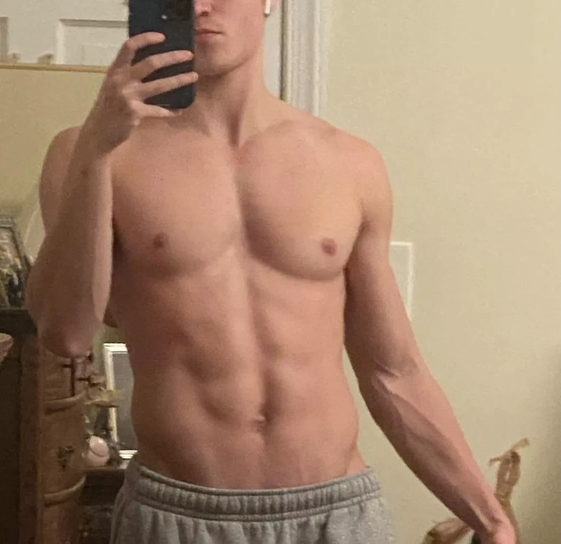 this sub seems fun 🤠 might come here more often posted by Efficient-Judge-5005