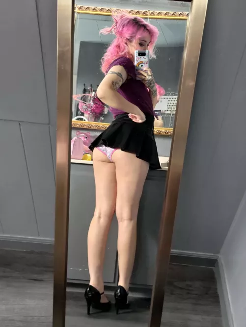 Would you want me as your housewife? by RainbowValentine