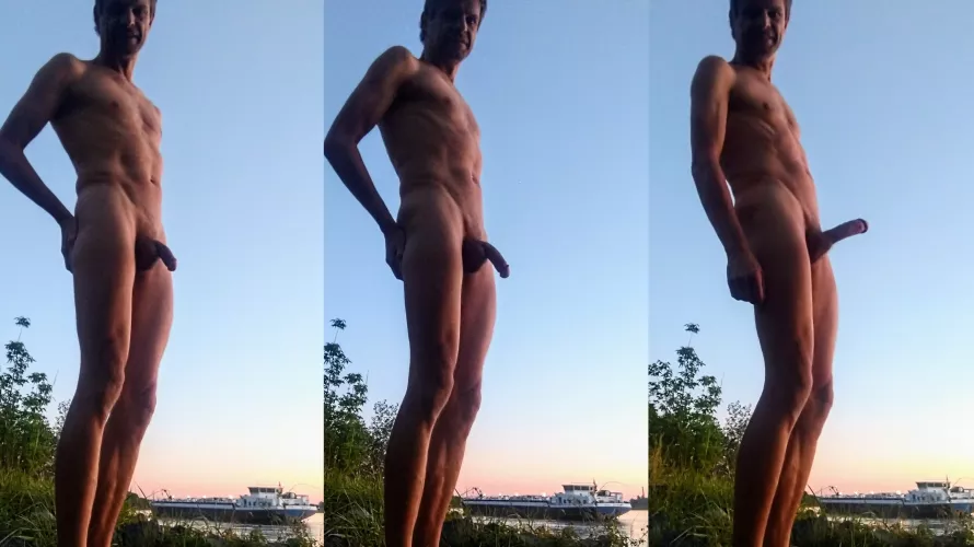 [45] Ships come and go and make me ... by fiver78b