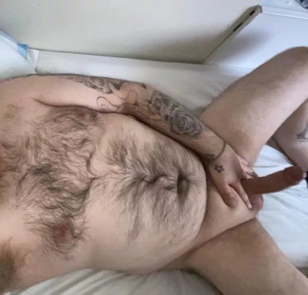 Any ladies like their men thicc and hairy? posted by TheMVP94