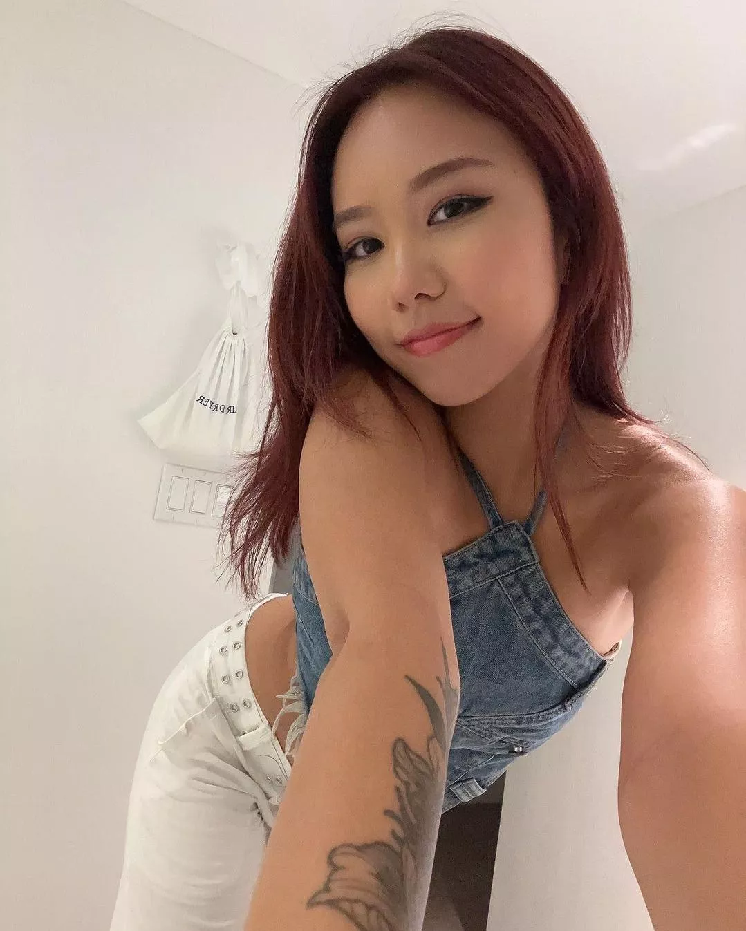 Cutie posted by redmiek