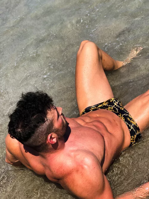 Daddy's got your meal by Latin_Max