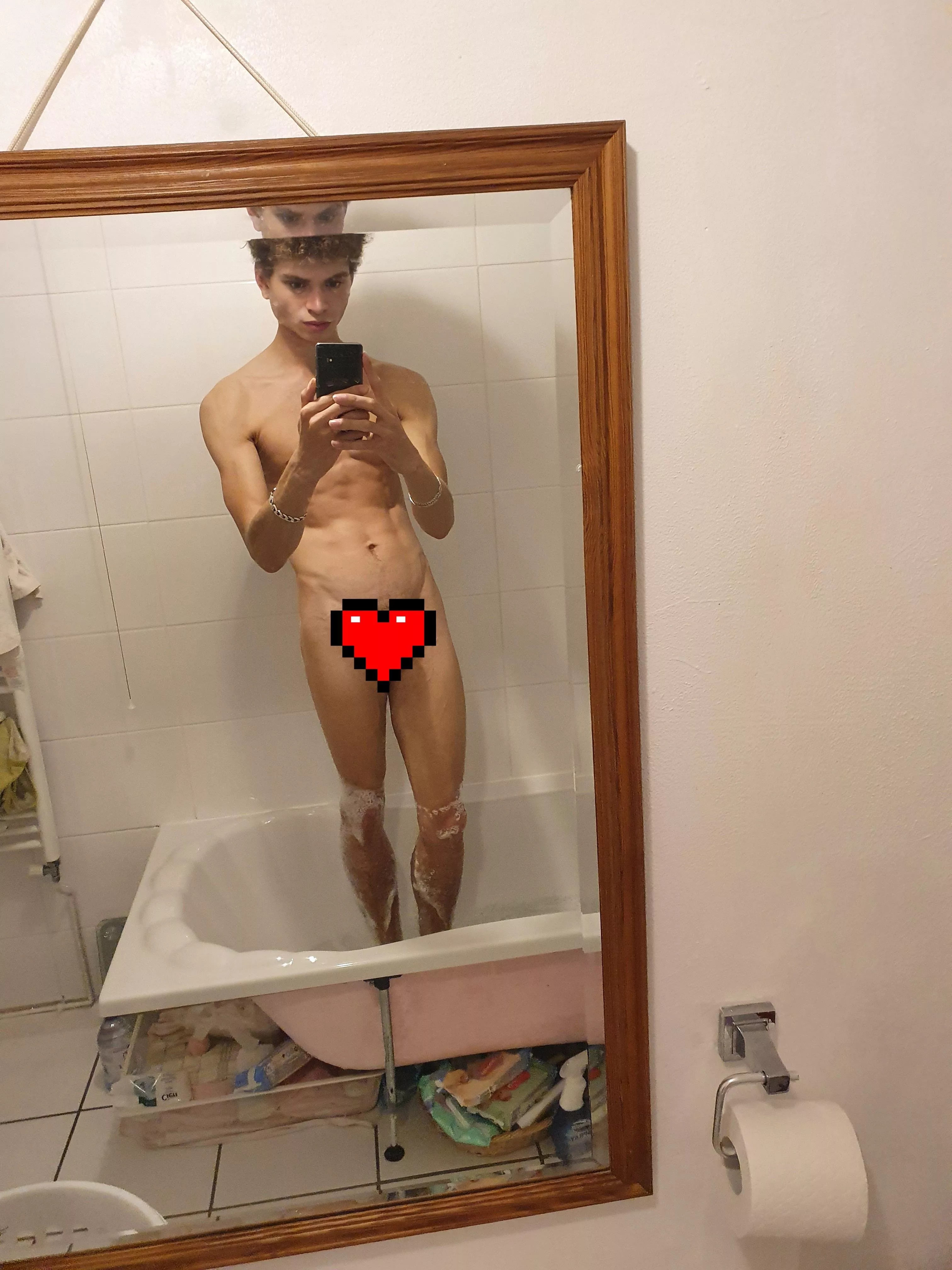 Hermes pose posted by Aliyh-94