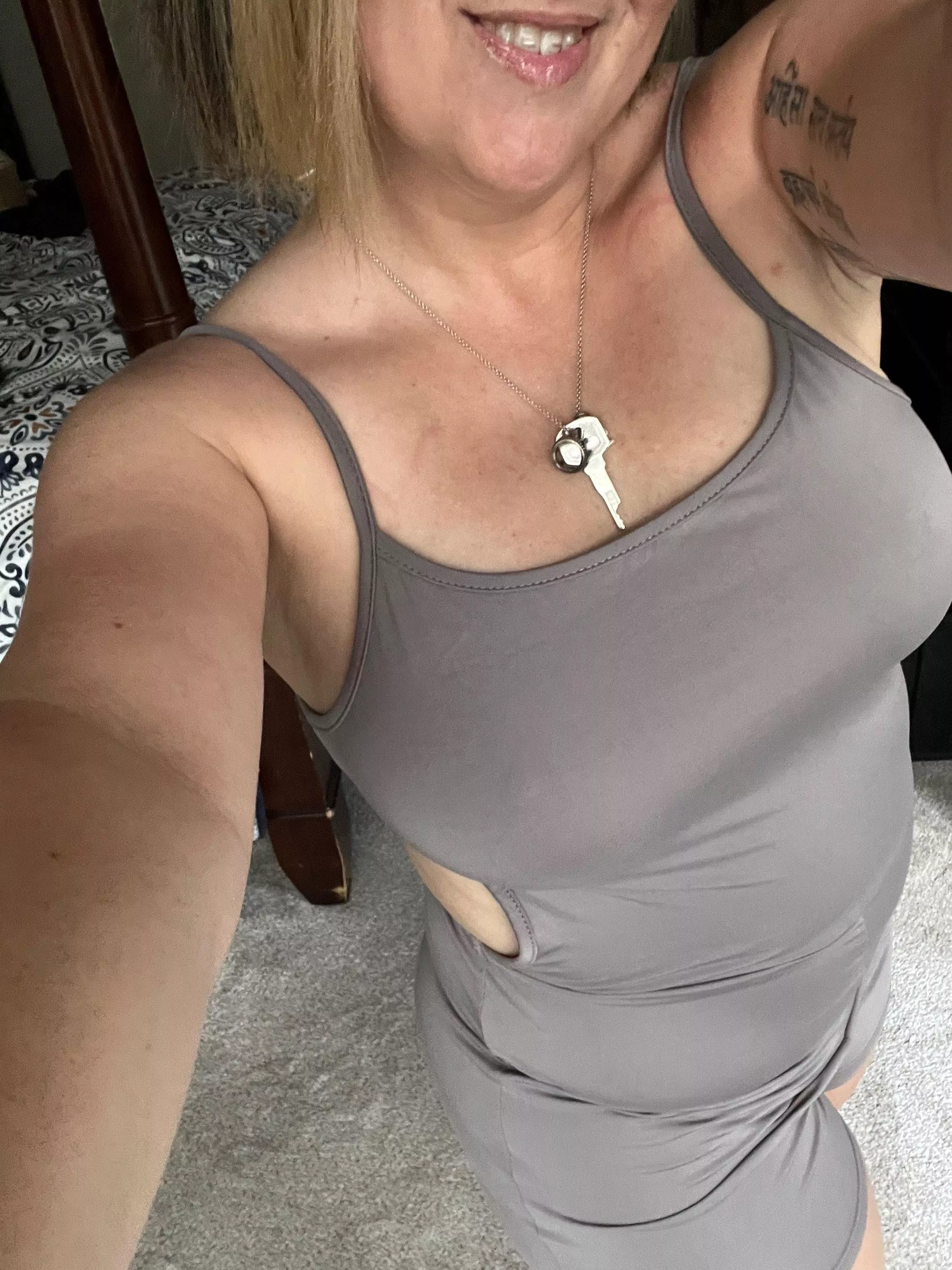 Im never really interested in wearing a bra and nobody seems to mind posted by JessiBlackQOS