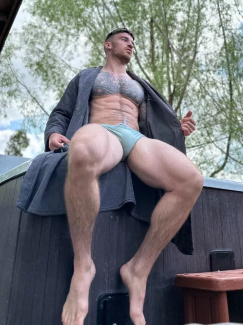 Jacuzzi time by Hatts_17