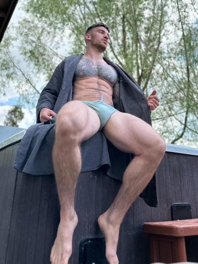 Jacuzzi time posted by Hatts_17