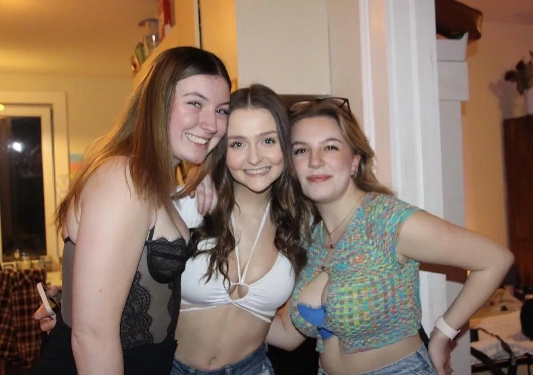 Party girls posted by b23r456