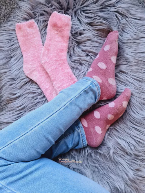 Pinks for the taking!! 😏😍 (Selling) by maggy-88