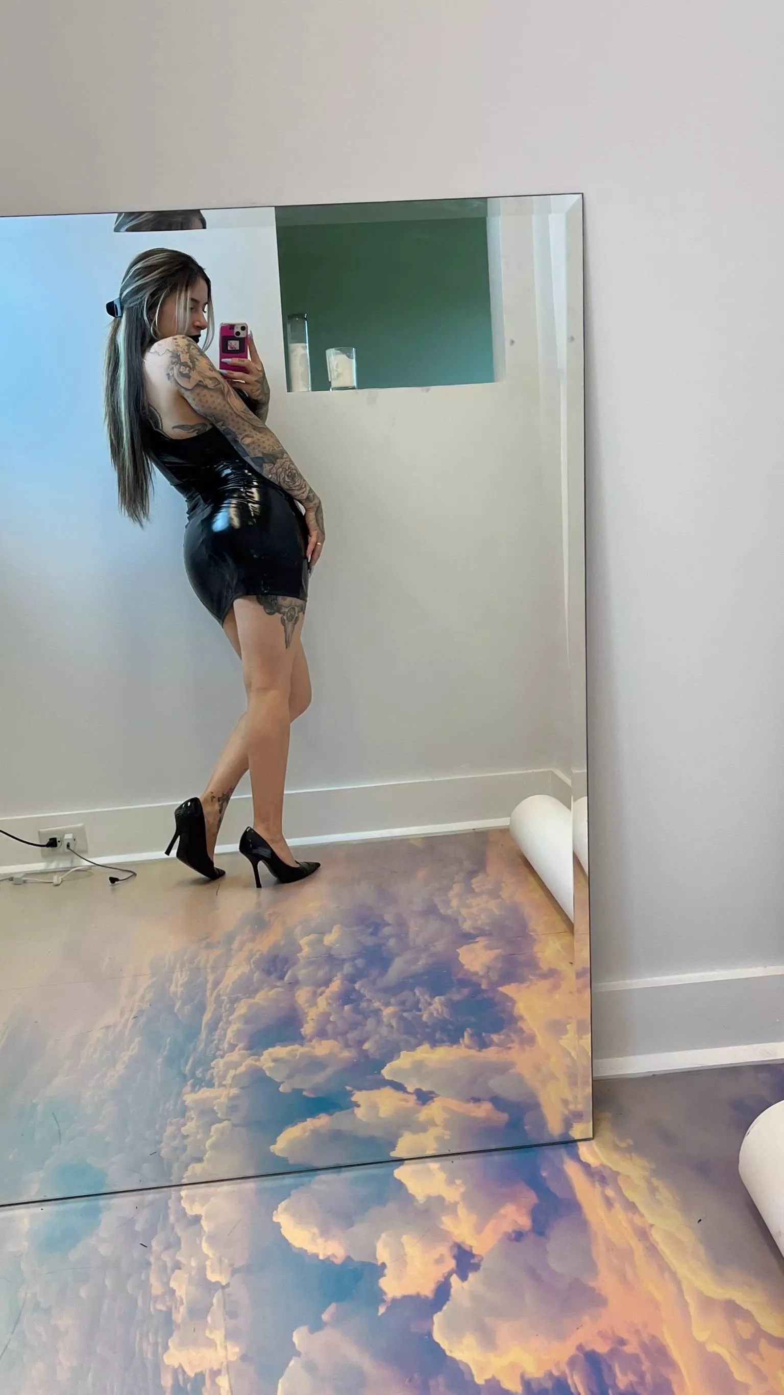 Simple black heels are my favorite :) posted by Ok-Zookeepergame102