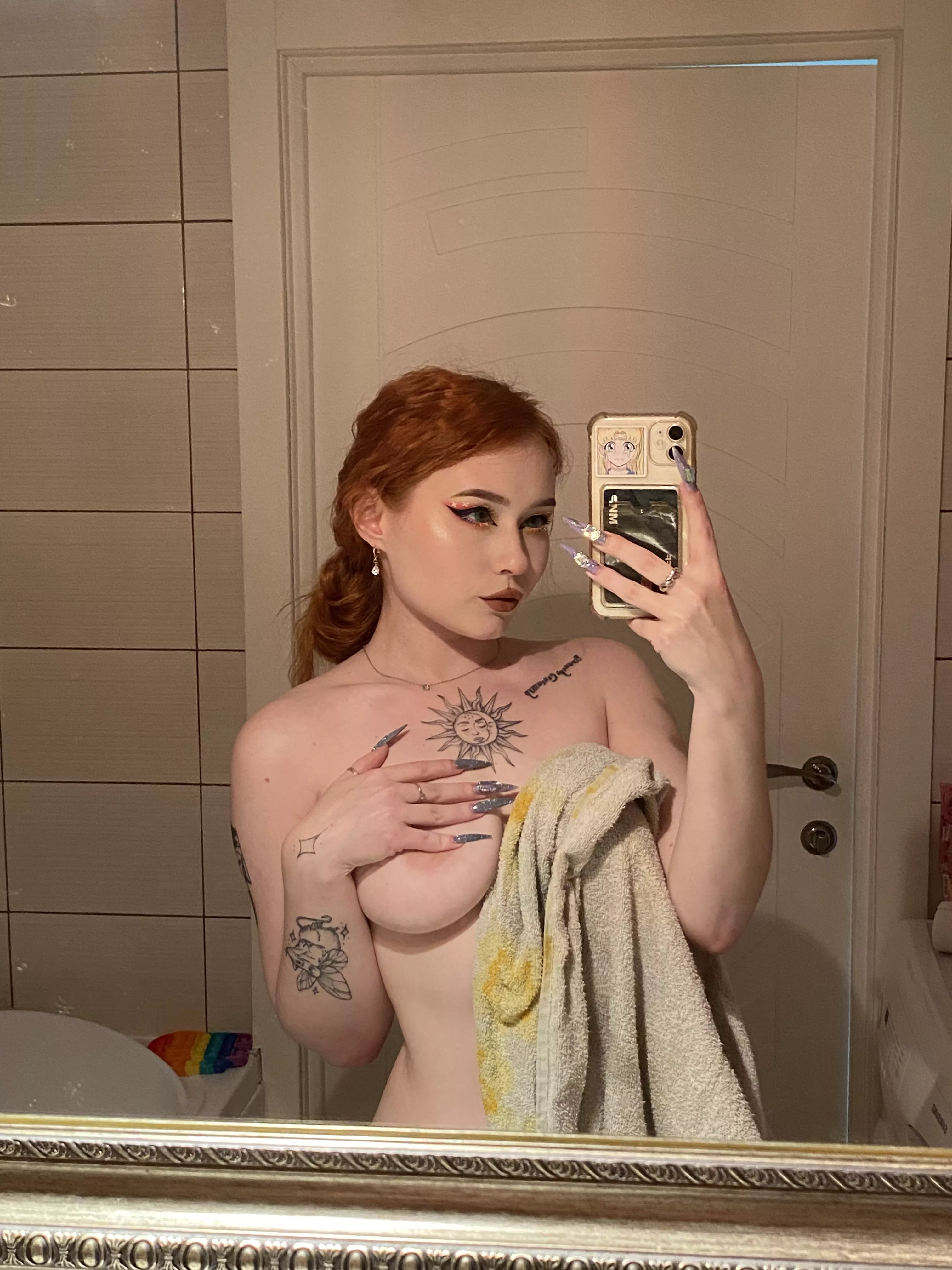 The best nudes are the nudes in the mirror, aren't they posted by pluckilyriffle