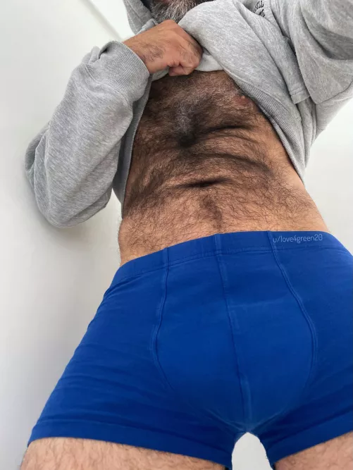 The working week is over with few hours to spare. Anything fun we should do? by love4green20