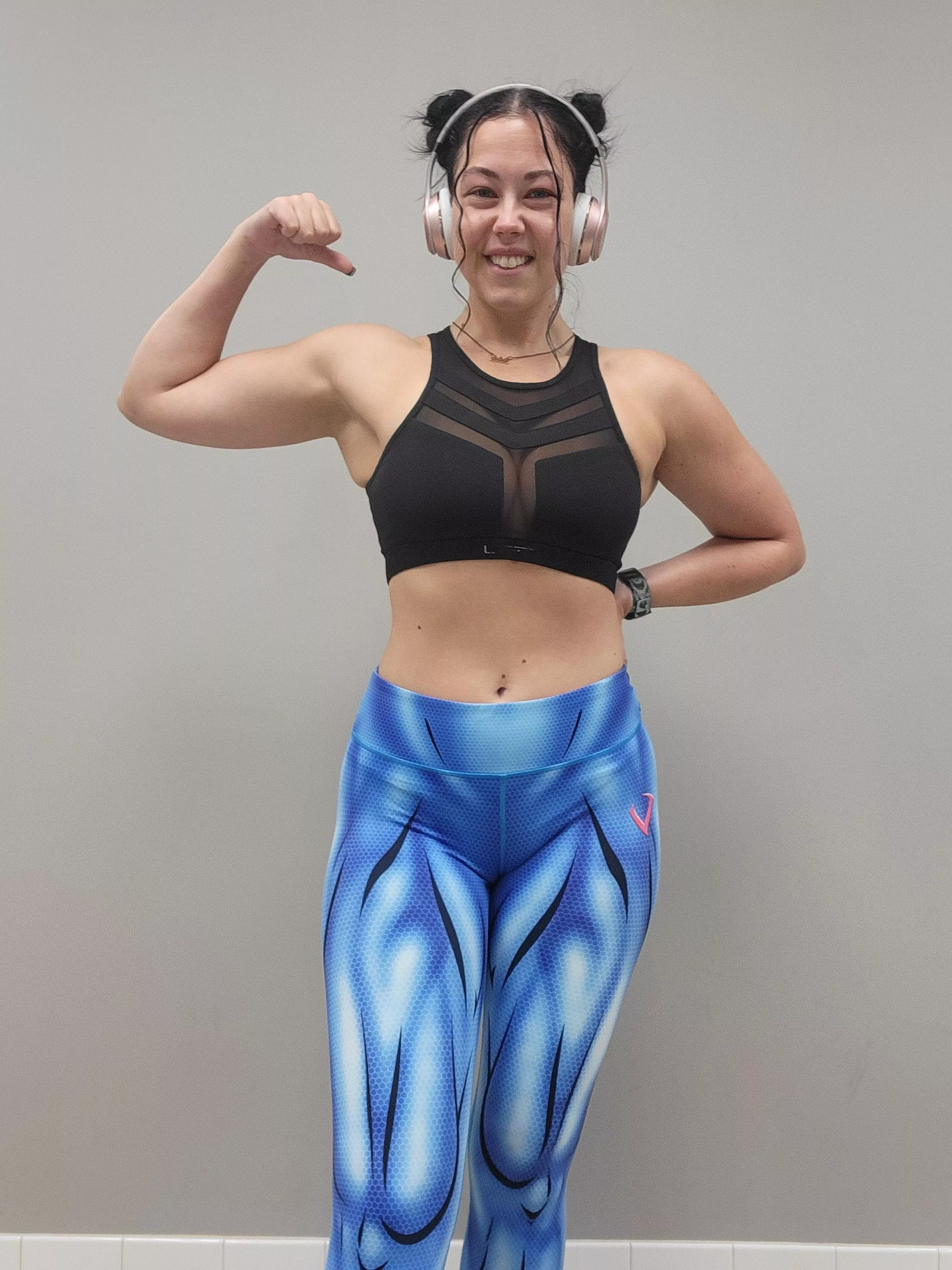 Wearing crop tops to the gym is my favorite posted by theemaskedmaggie