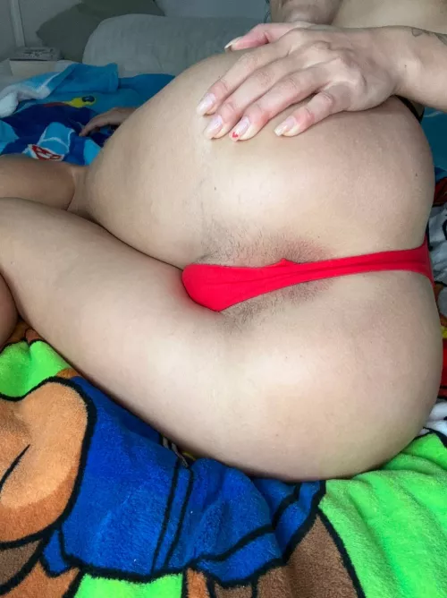 What caught your eye first ;) by Rosie_CA