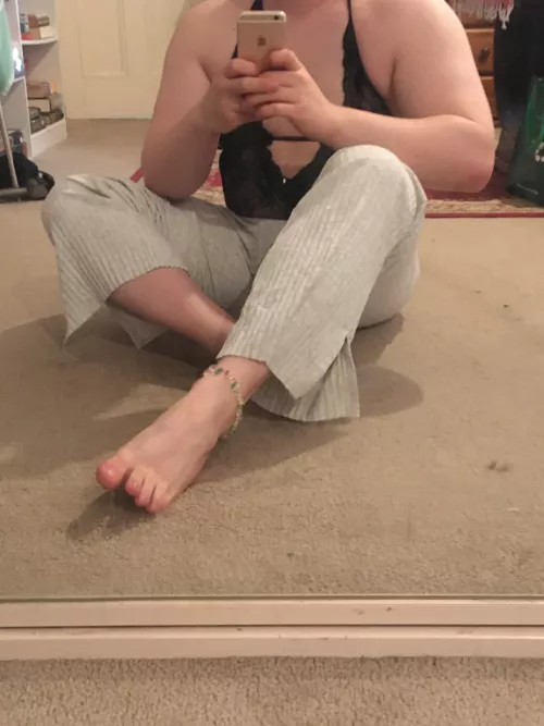 Anklets make everything sexier by [deleted]