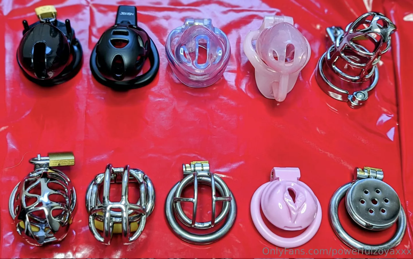 Choose your cage 🔒 posted by powerfulzoyaxxx