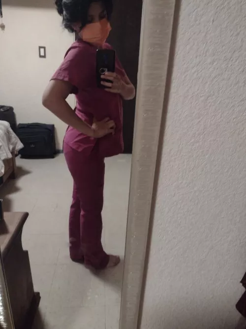 I don't wear underwear by eith_draekghot