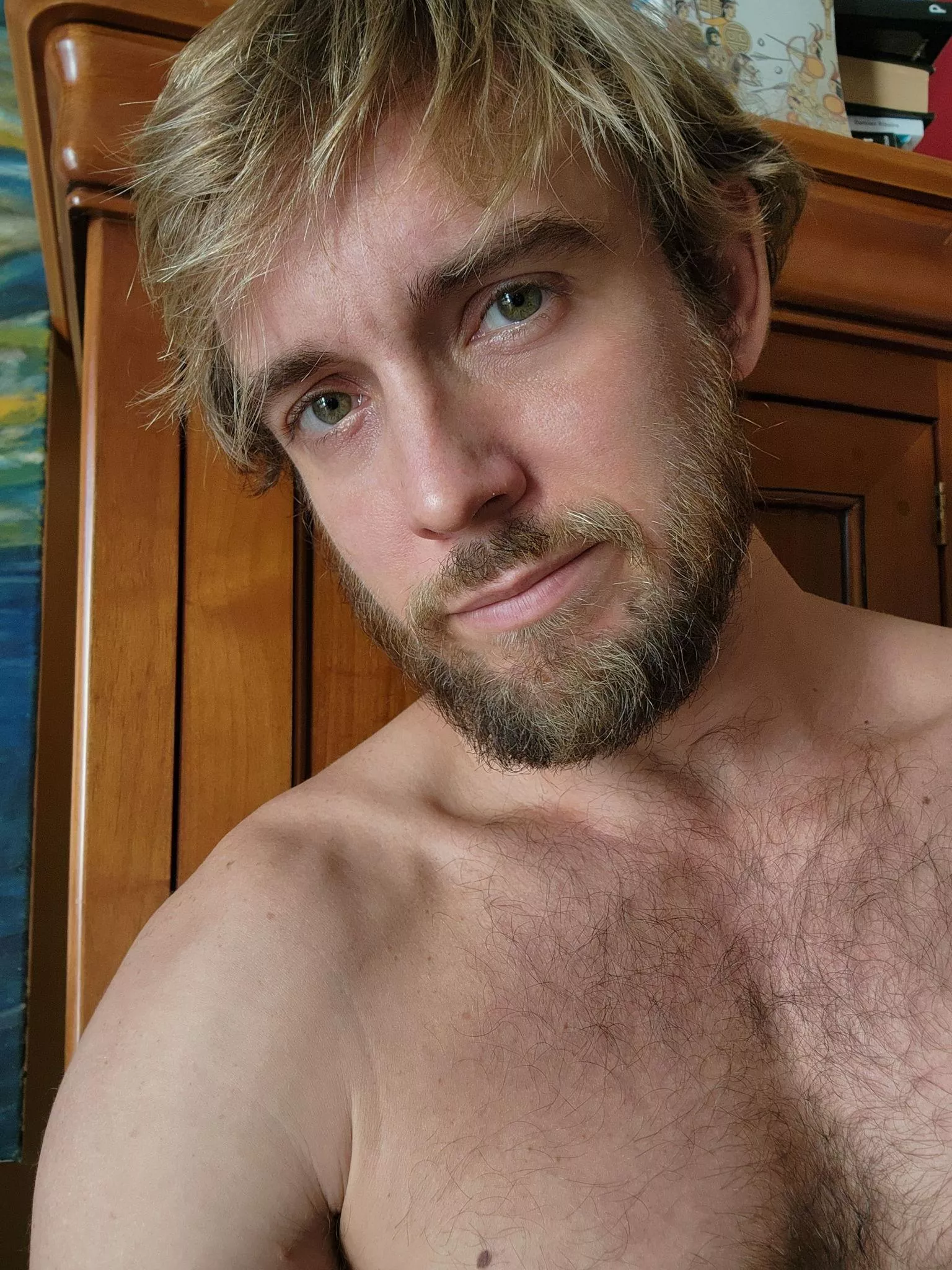 I feel handsome in this picture and angle :) posted by hellishpublicist