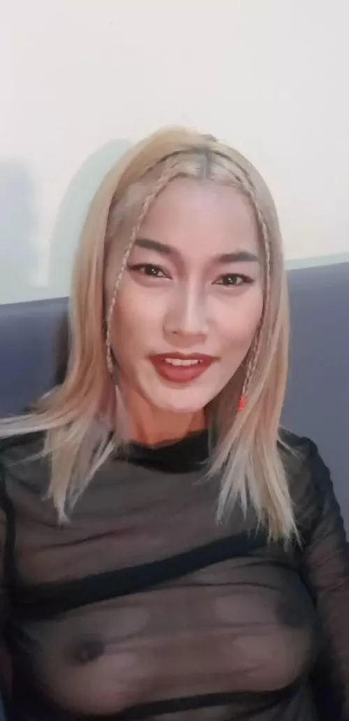 I hate wearing a bra by i-love-bee