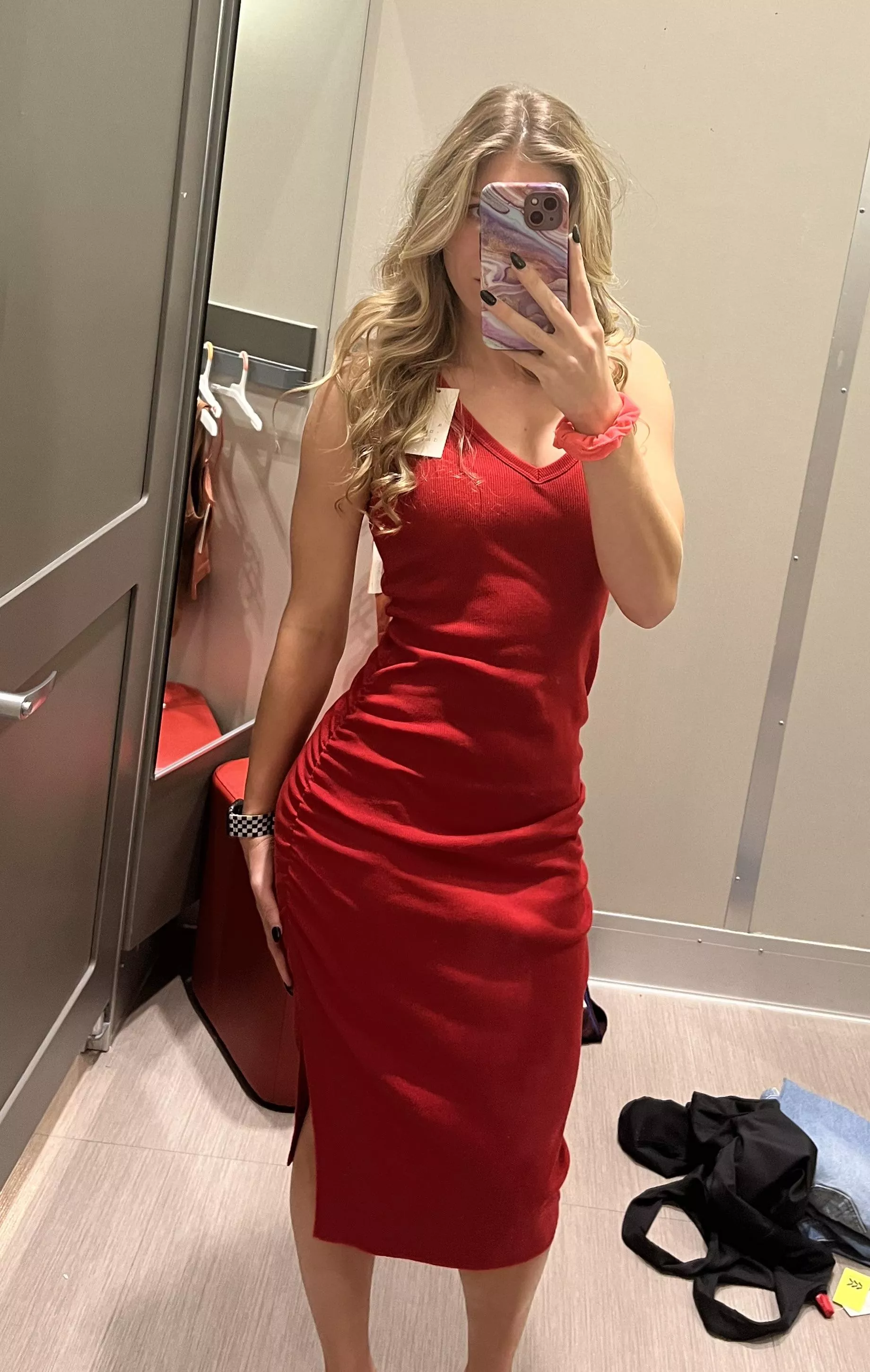 New dress to go out in [f27] posted by Deep_Impact1