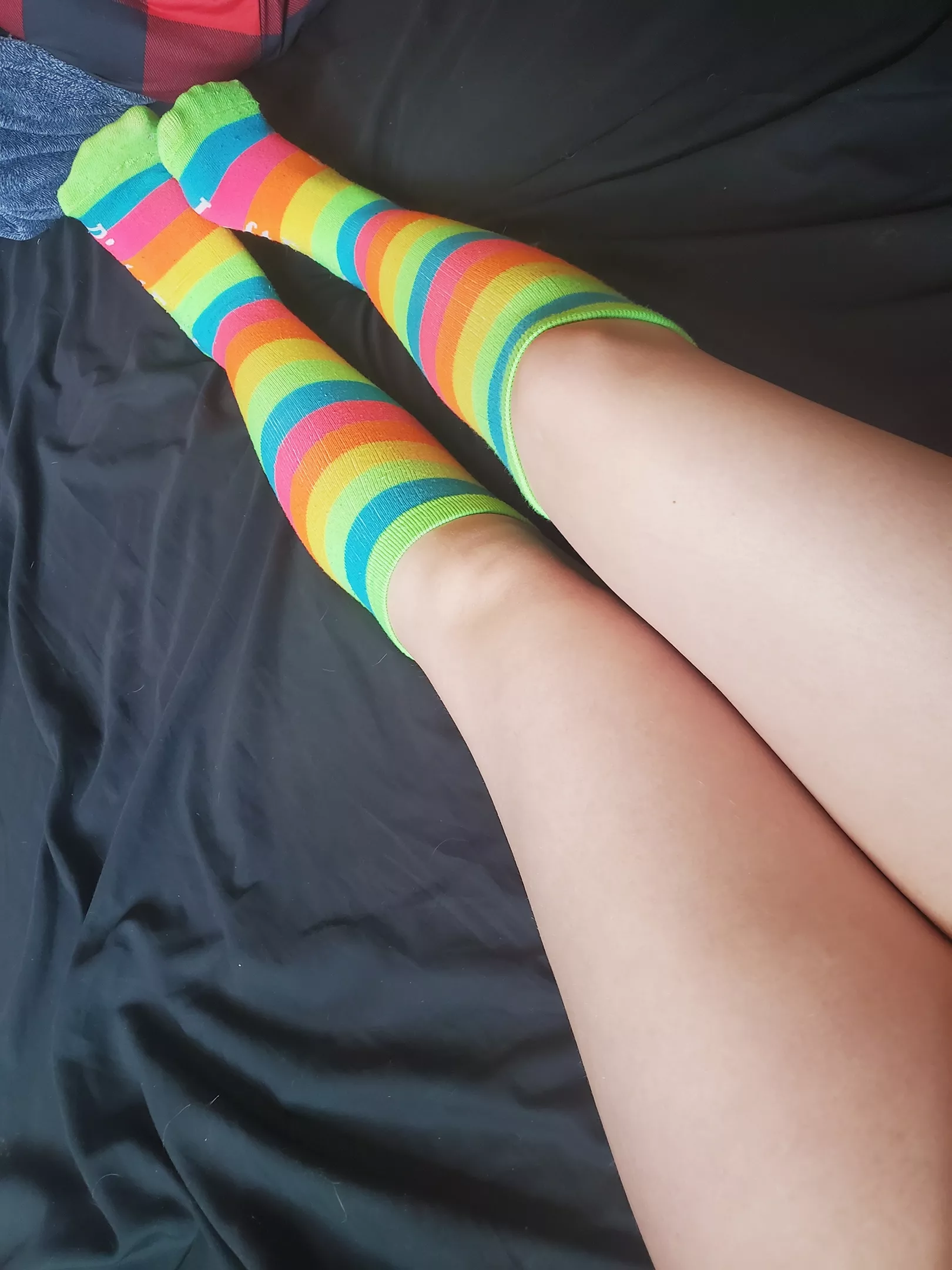 The rain is coming, and so are the rainbows 🌈 [Selling] posted by MistressMagic