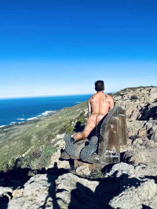 Upward Facing Dog by ulixeshaus