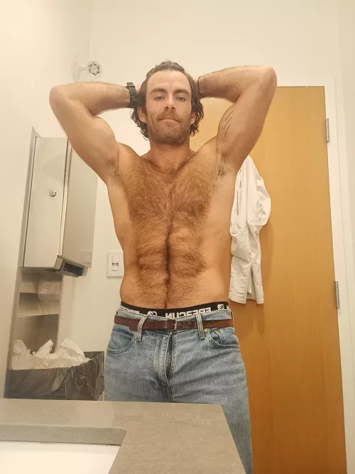 Who likes hairy armpits and torso ? by eufrane