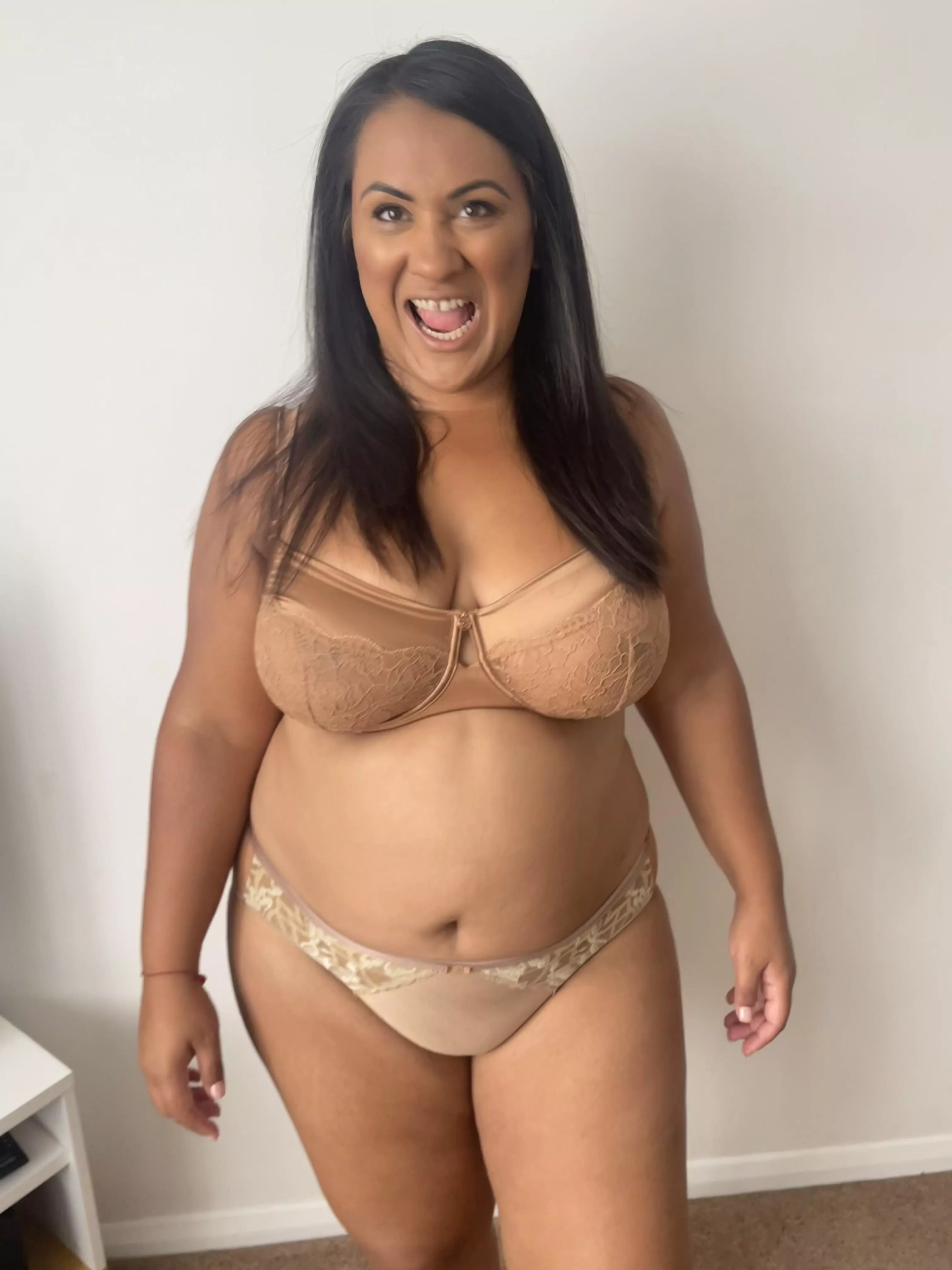 Anyone wanna use my wife or has she got too fat? posted by alexwindsorsmyth69