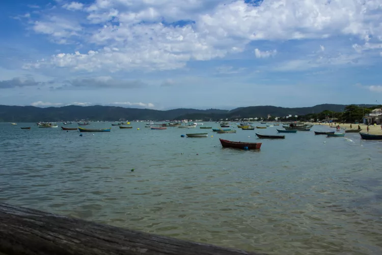 Bombinhas, SC, Brasil by brunaspicyy