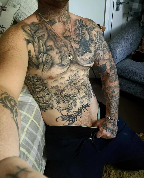 Daddy's finished work early , would you come round ?? by theguynextdoorr33