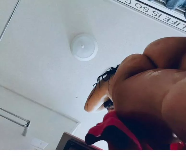 Fresh and squeaky clean posted by lalareaux2