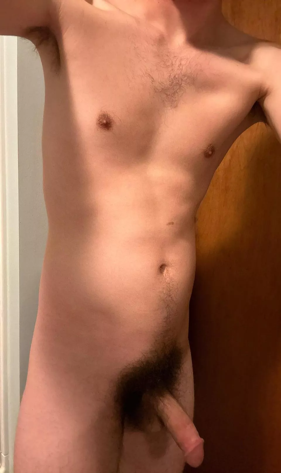Happy Monday! Hope y’all like how my bush is doing posted by thomsbriefs87